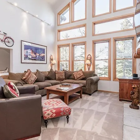 Snowcreek # 892 - Phase V Villa